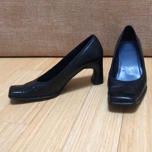 Vintage Anne Klein heels pumps